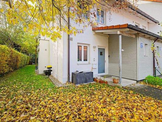 3_Eingang und Vorgarten