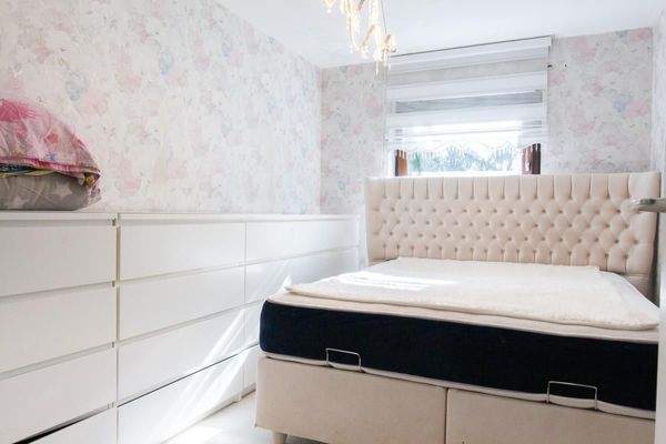 Ein Schlafzimmer im UG