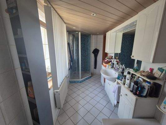 Badezimmer EG