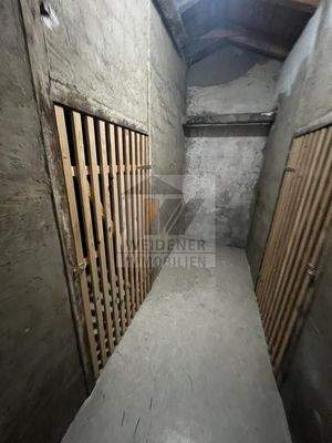 Bodenkammer hinten links