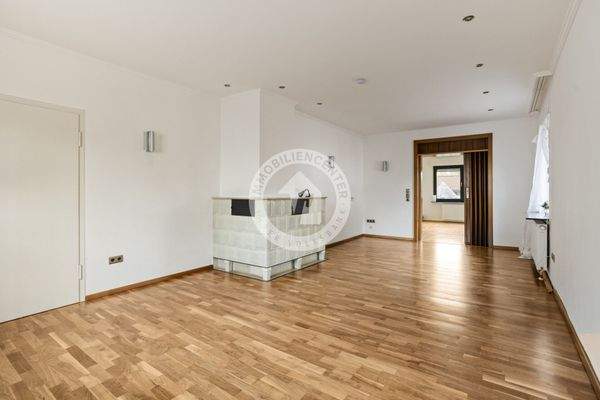 Wohnzimmer (Blick 1)