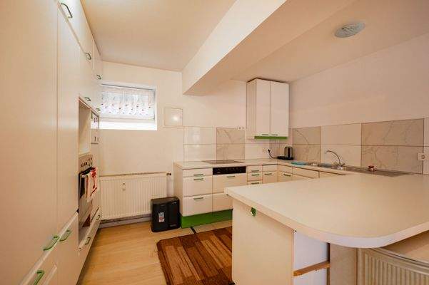 UG Wohnung 1 Küche