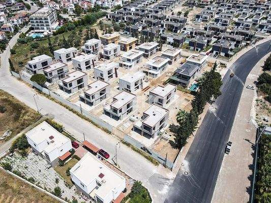 Detached Villas in a Complex in Aydın Kuşadası