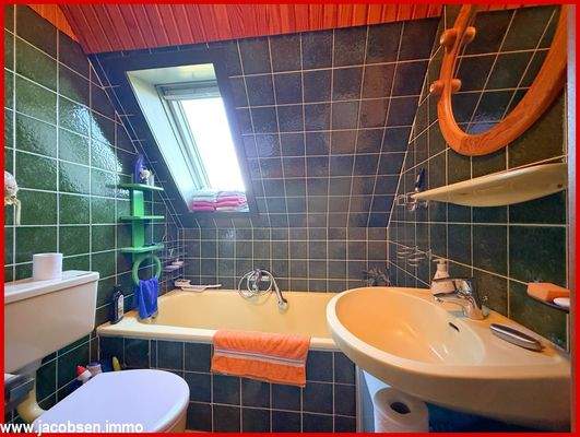 Badezimmer im Dachgeschoss