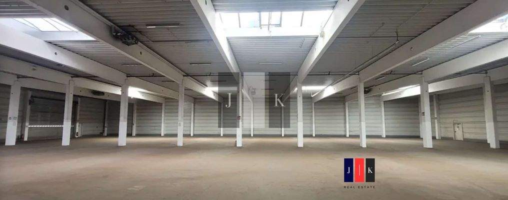 Halle Innenansicht 3