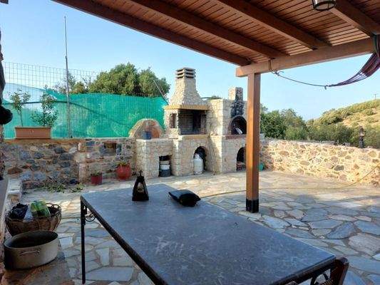 Ostkreta, Mertidia: Tolles Steinhaus mit Garten nahe dem Meer zu verkaufen