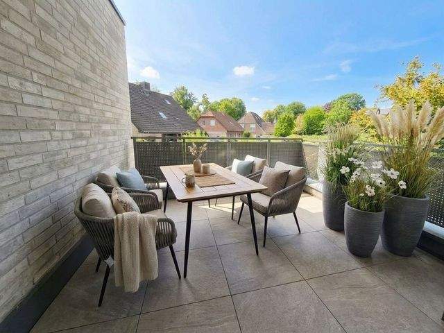 3-Zi. -Wohnung Bürgervilla, 86m², 1. OG, Balkon, EBK, Tiefgarage, Gäste- WC, Wärmepumpe, ab 03.2027 im Erstbezug - Foto 3