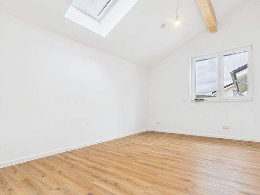 Kinderzimmer/Büro 2.OG