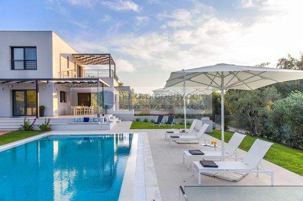 2 Villas Meliteei (8)