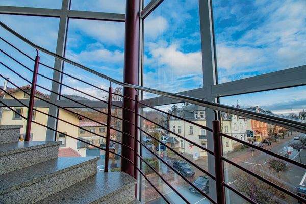 Treppe mit Geländer