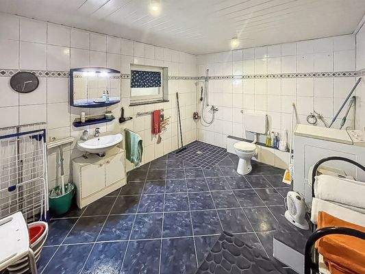 Badezimmer Erdgeschoss