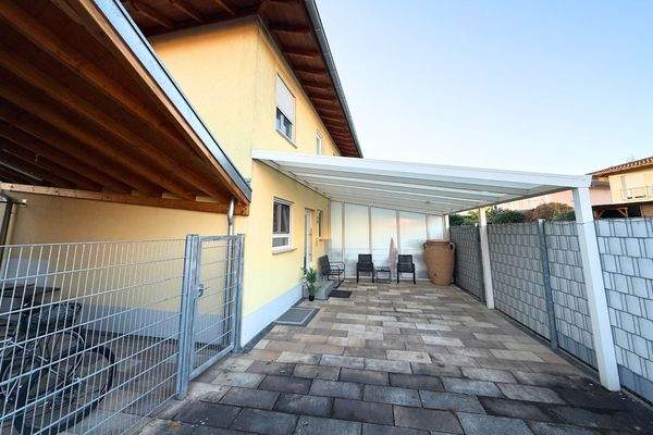 Überdachter Hauseingang