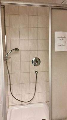 Dusche UG