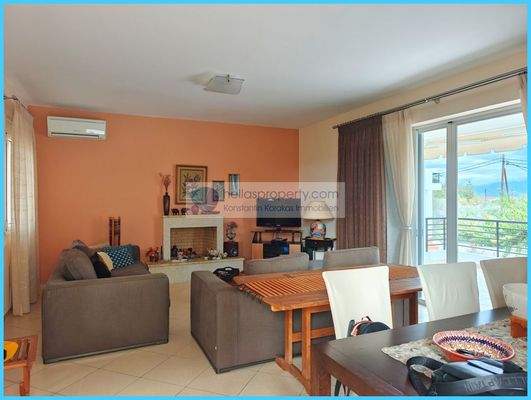 2d3de00850b646e0bcd2e278b276f41c-original