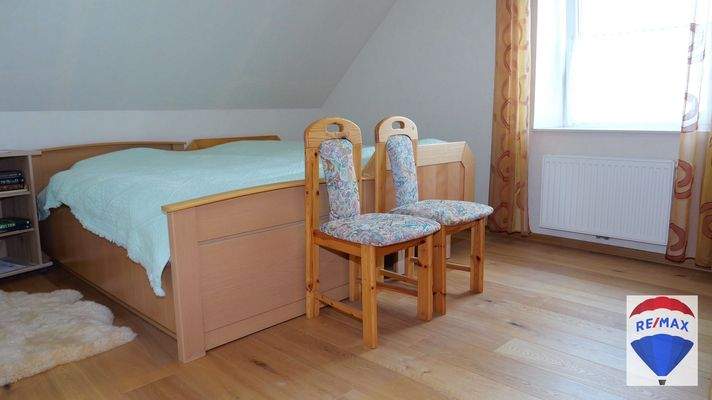 Obergeschoss Wohnung links