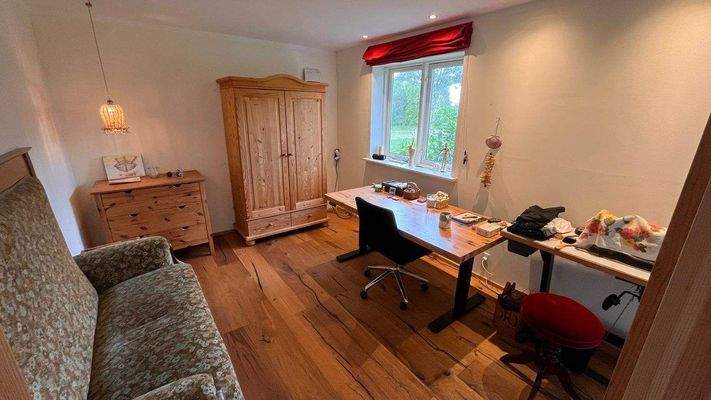 Arbeiten mit Eingang UG