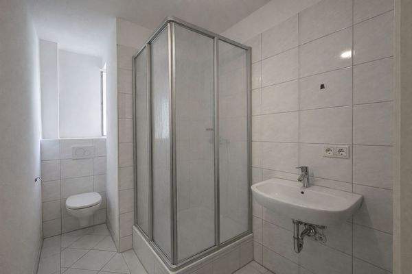 Repräs. 2-FH, OG Gäste-WC