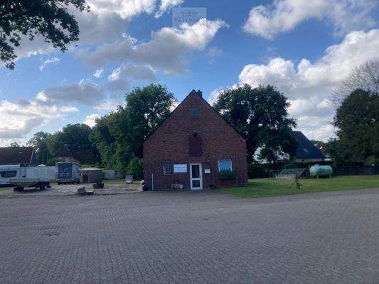 Wohn- und Gewerbegebäude