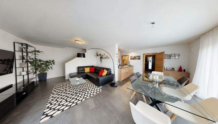 EG Bild Essen, Kochen und Wohnen mit KI möbliert