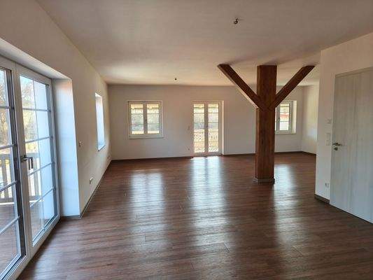 Ess- u. Wohnbereich.jpg