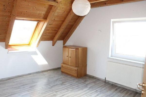Zimmer in der DG Wohnung