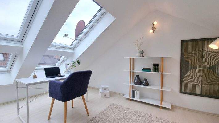 sehr helle Räumlichkeiten