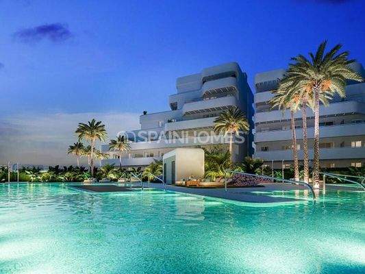 Luxurious Real Estate Close to the Sea in Torre del Mar