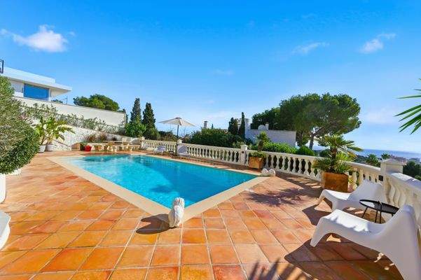 Pool in villa in Costa d'en Blanes 2