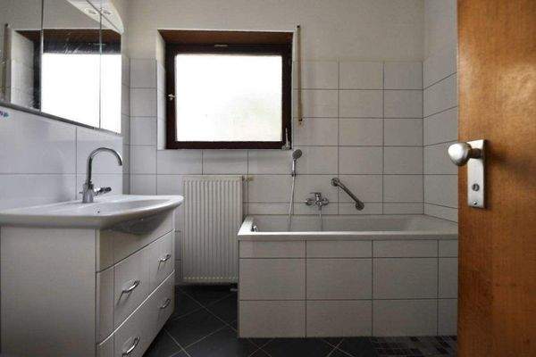 EG: Badezimmer 2