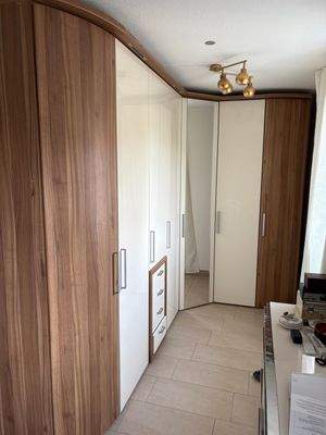 Ankleide Schlafzimmer OG