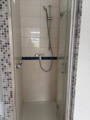 Dusche.jpg