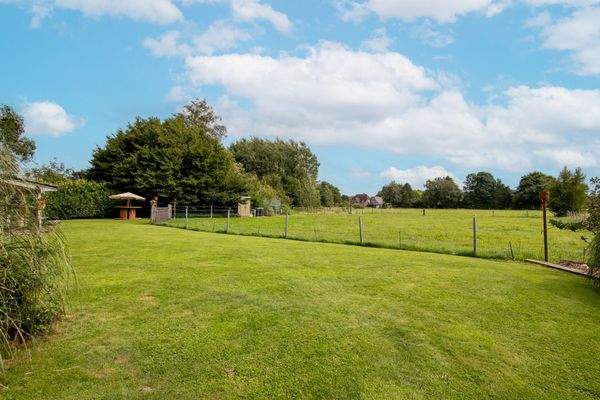 Ansicht von der Terrasse 