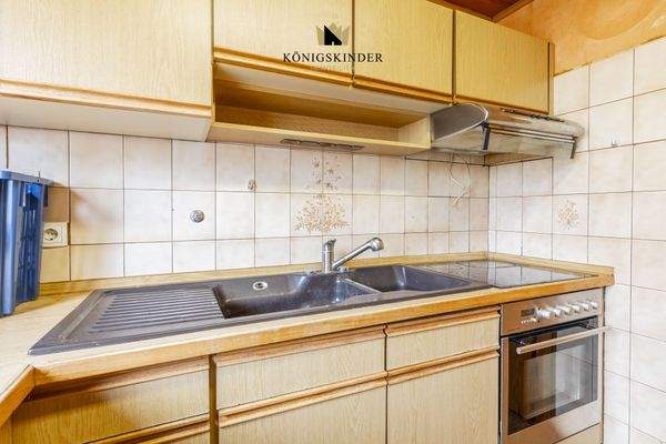 Helle und funktionale Küche