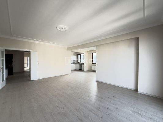 Ready-to-Move Apartment in a Prime Location in Trabzon Yomra