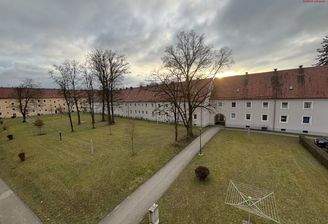 Blick aus dem Fenster - Innenhof
