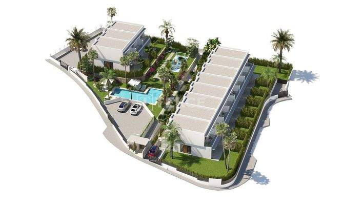 Elegant 3-Bed Villas in Finestrat with Communal Pool & Garden