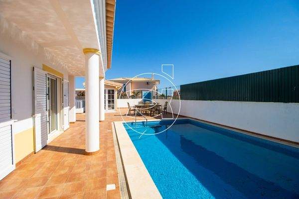 Bezauberndes Anwesen