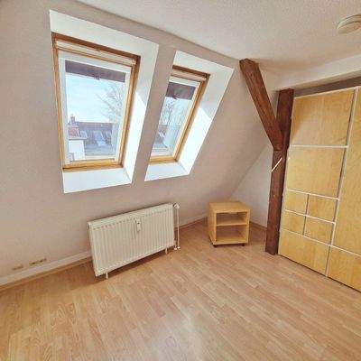 Schlafzimmer mit Velux-Fenster