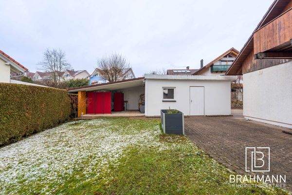 Außenansicht Freisitz+Grünfläche EG Wohnung