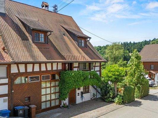 Fachwerkhaus-Doppelhaushälfte