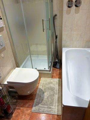 Dusch-Wannenbad links.jpg