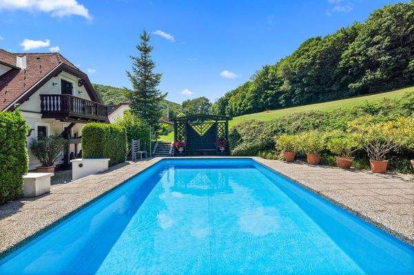 Der Pool lädt zu Musestunden ein