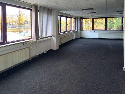Großraumbüro im EG