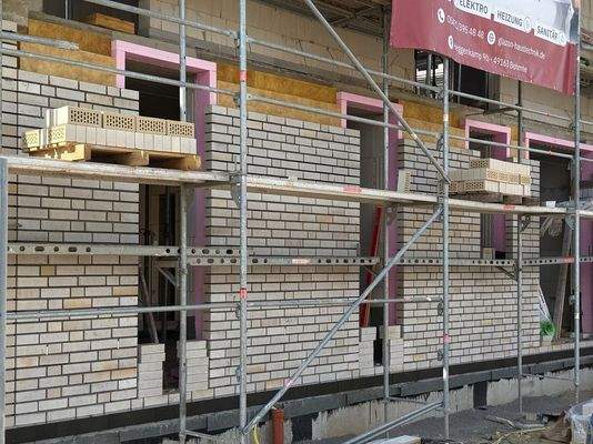 moderner solider Klinker