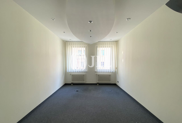 JLL 2.OG 353qm