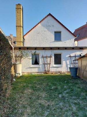 030 - Sicht aus Garten auf Hinterhaus