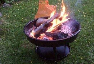 Lagerfeuer-Romantik im eigenen Garten