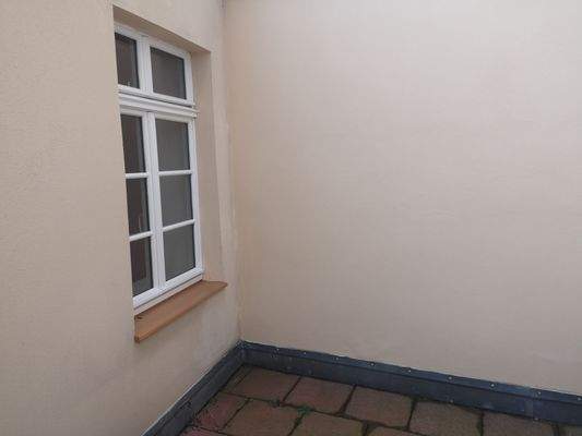 Balkon - Austritt v.d. Küche.jpg