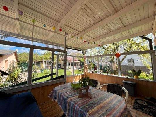 Überdachte Terrasse 