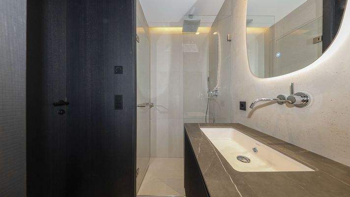 KITZIMMO-Riverside - Luxus-Garden-Suite in Toplage kaufen - Immobilien Kirchberg.